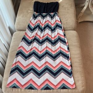 Chevron Strapless Maxi Dress Navy Blue Cinched Waistband size Medium